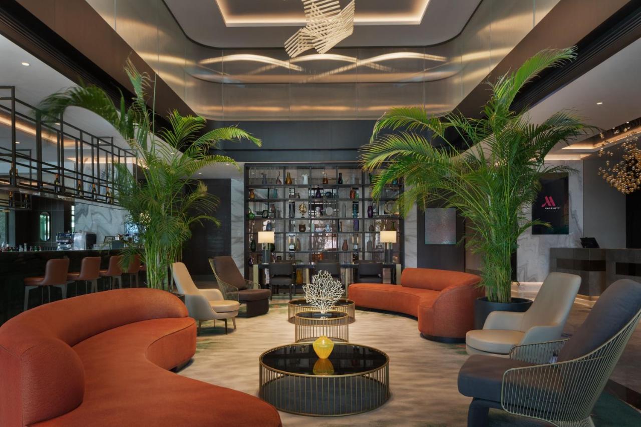Izmir Marriott Hotel 외부 사진 The lobby of the hotel