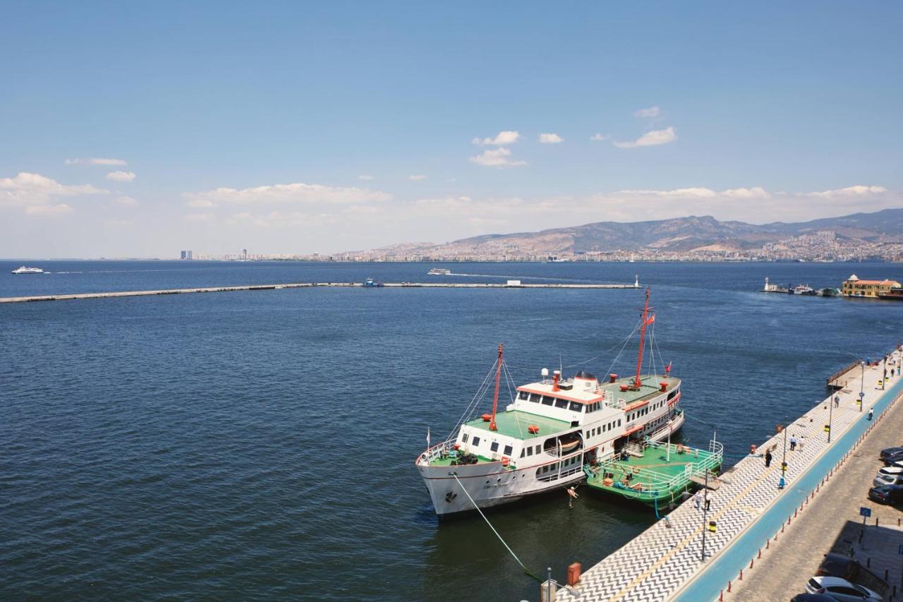 Izmir Marriott Hotel 외부 사진 The port of İskenderun