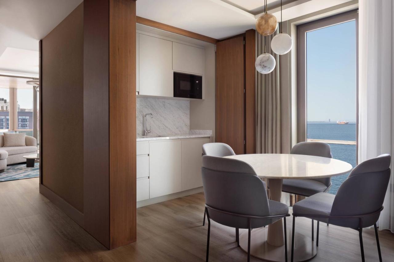 Izmir Marriott Hotel 외부 사진 Interior of a typical apartment