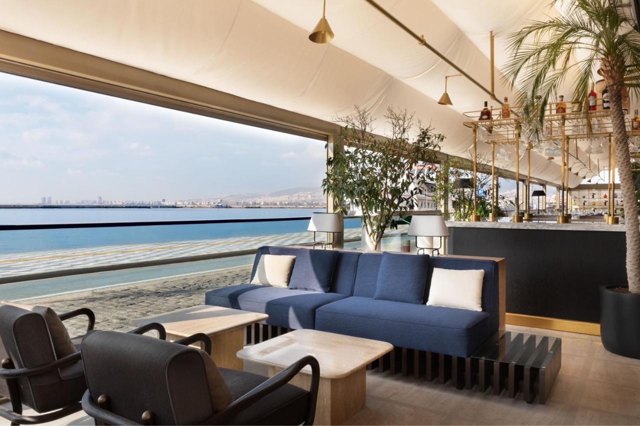 Izmir Marriott Hotel 외부 사진 The Bar