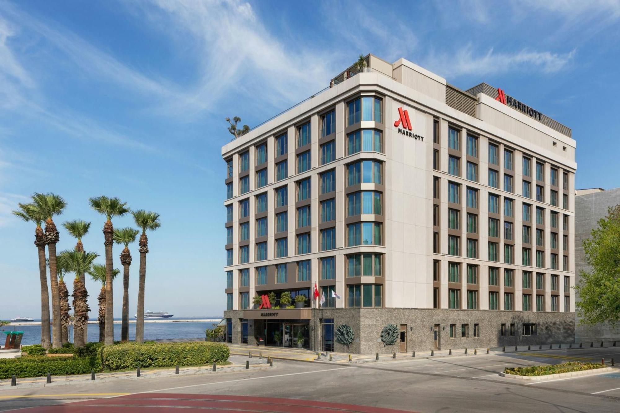 Izmir Marriott Hotel 외부 사진 The hotel in 2016