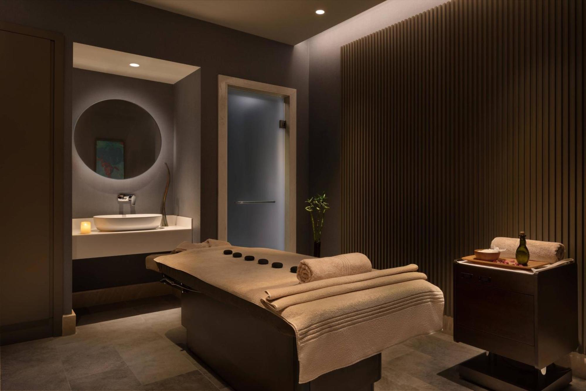Izmir Marriott Hotel 외부 사진 Spa treatment room